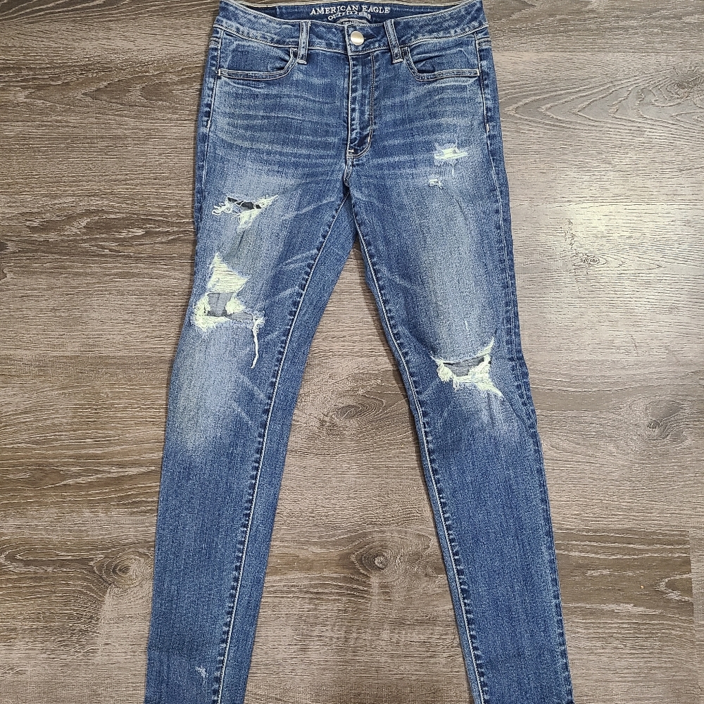 Distressed American Eagle High Waisted Jeggings